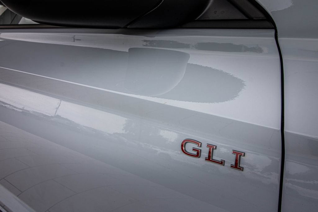 Certified 2026 Volkswagen Jetta GLI Autobahn FWD image 4