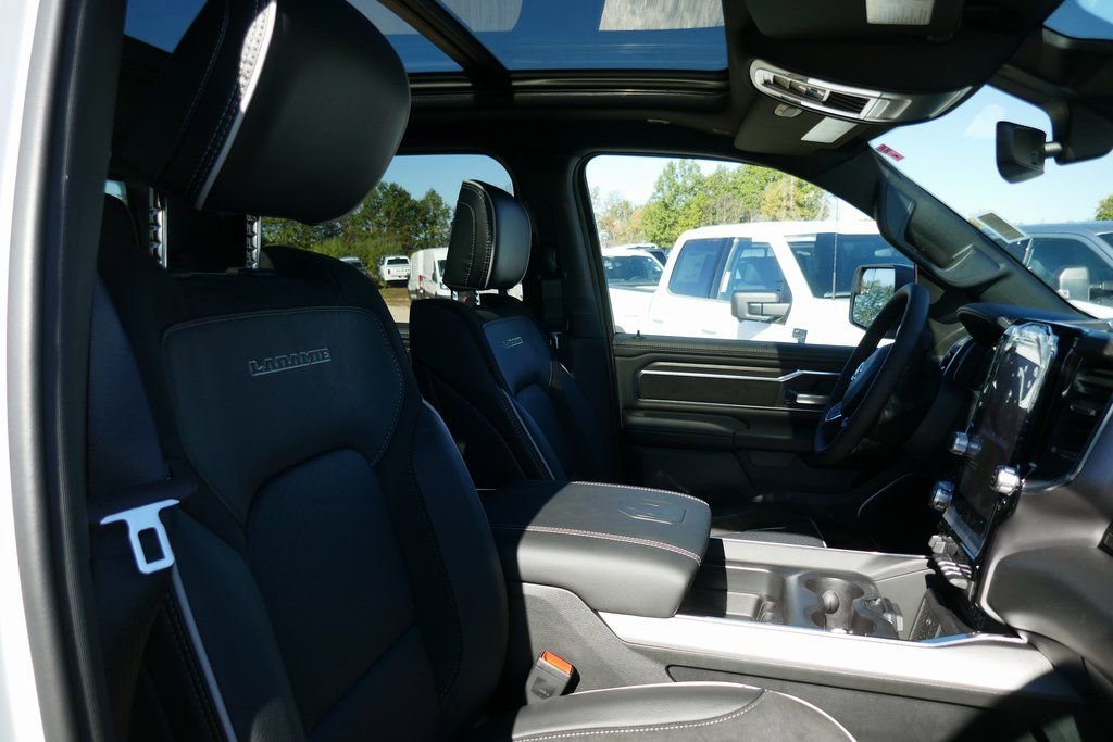 New 2026 RAM 1500 Laramie w/ Laramie Southwest Edition AWD/4WD image 10