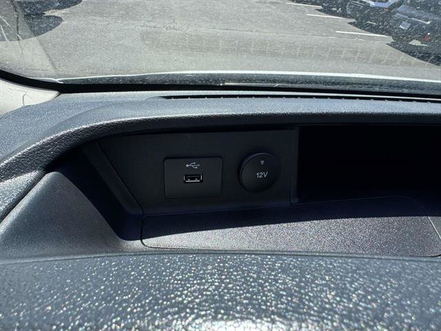 Used 2023 Ford Transit 250 Medium Roof w/ Load Area Protection Package RWD image 11