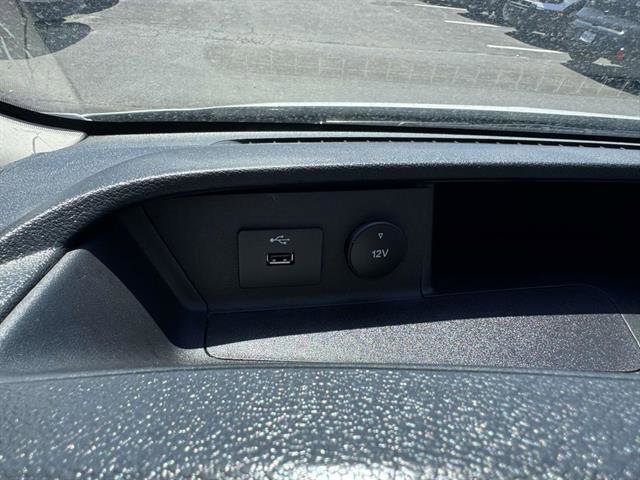 Used 2023 Ford Transit 250 Medium Roof w/ Load Area Protection Package RWD image 11