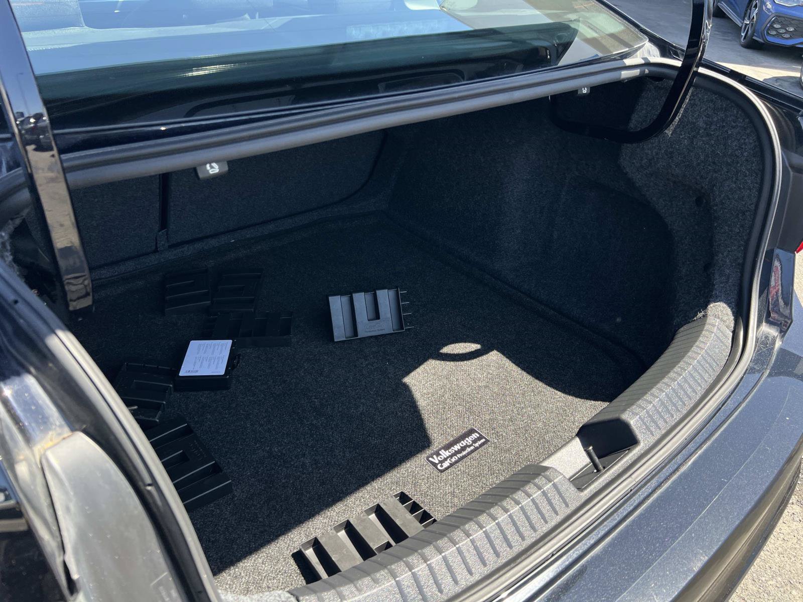 Certified 2023 Volkswagen Jetta S FWD image 31