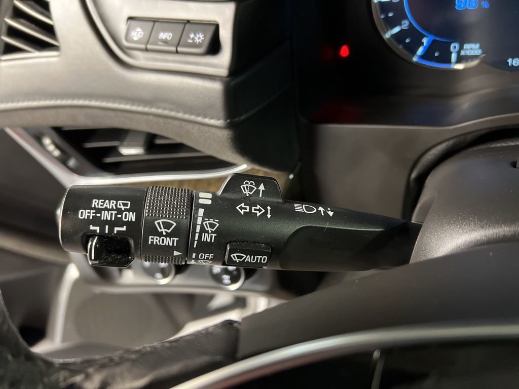 Used 2018 Cadillac Escalade ESV Platinum AWD/4WD image 22