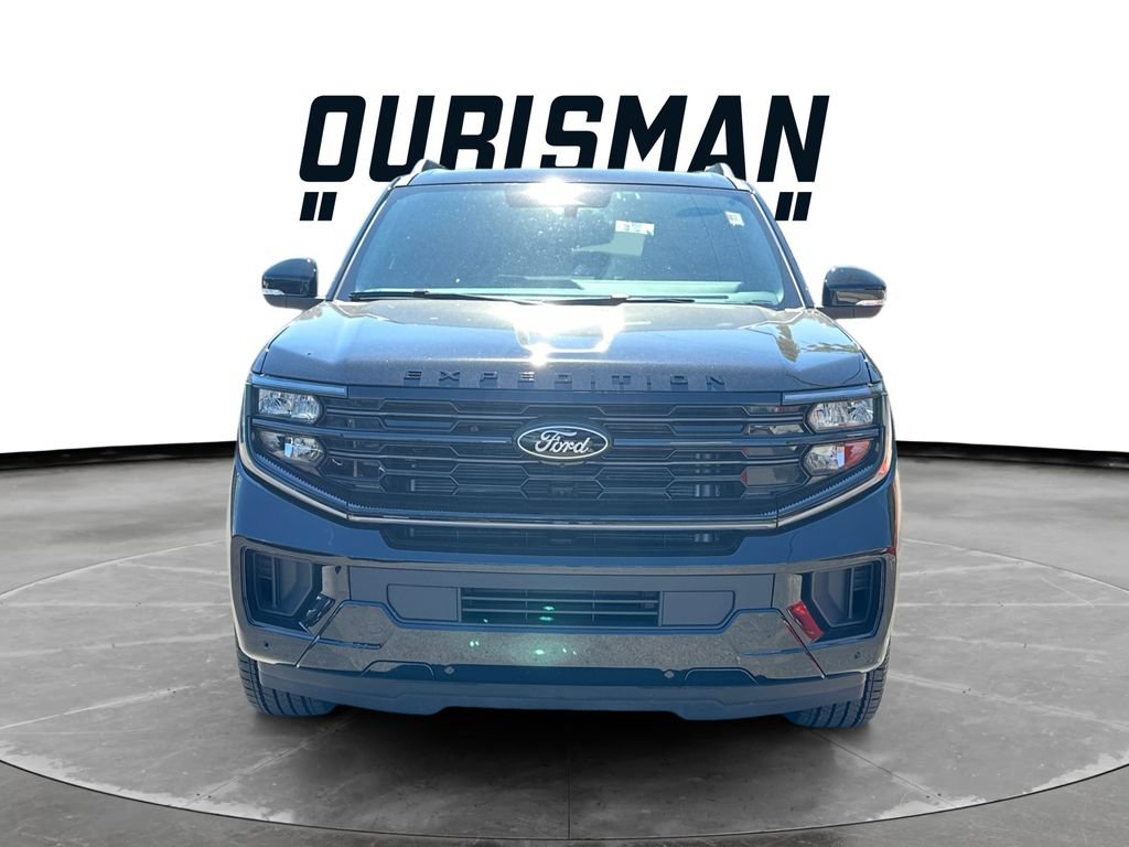 Used 2026 Ford Expedition Platinum w/ Stealth Appearance Package AWD/4WD image 2
