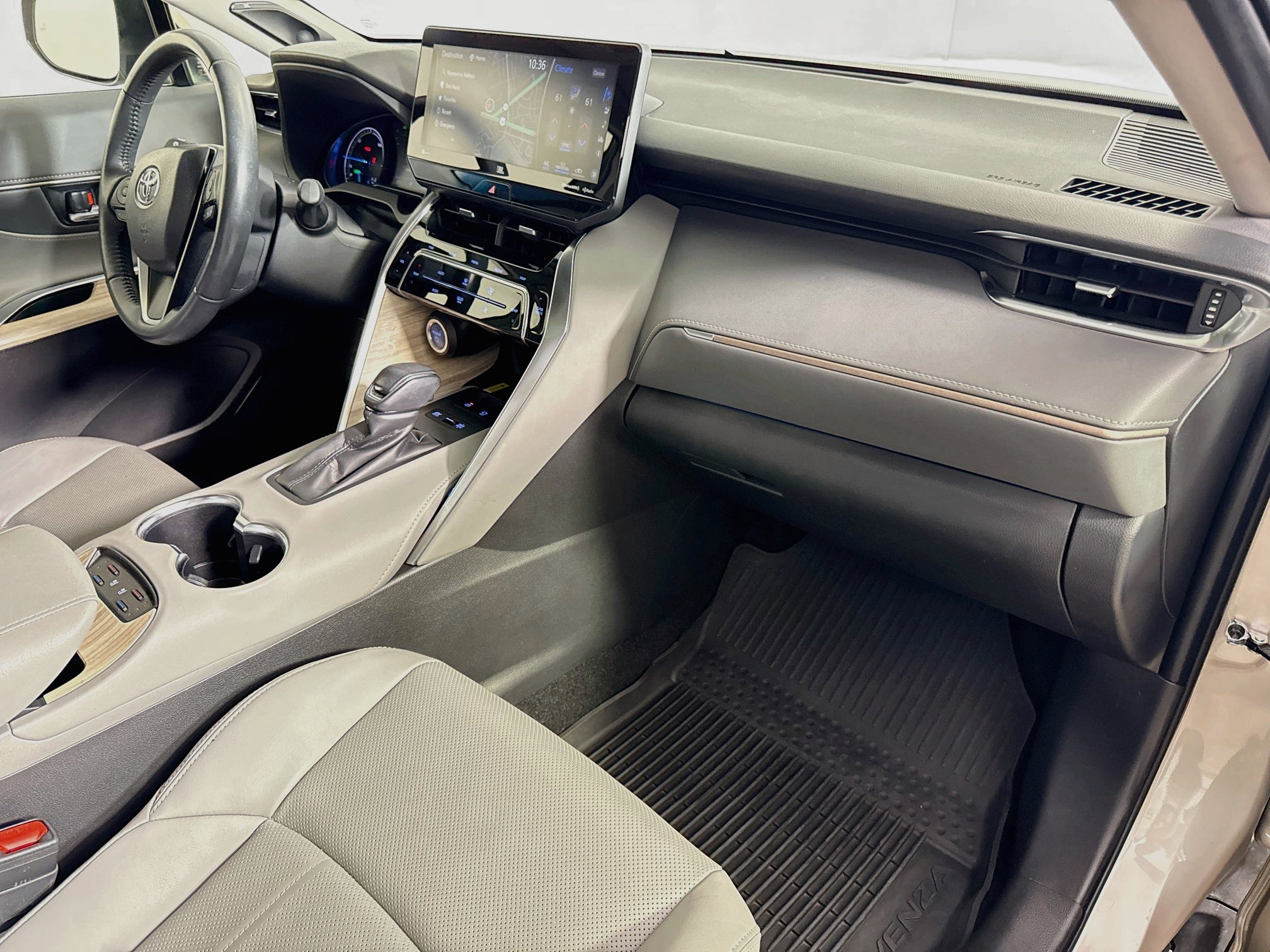 Certified 2022 Toyota Venza Limited w/ Advanced Technology Package AWD/4WD image 29