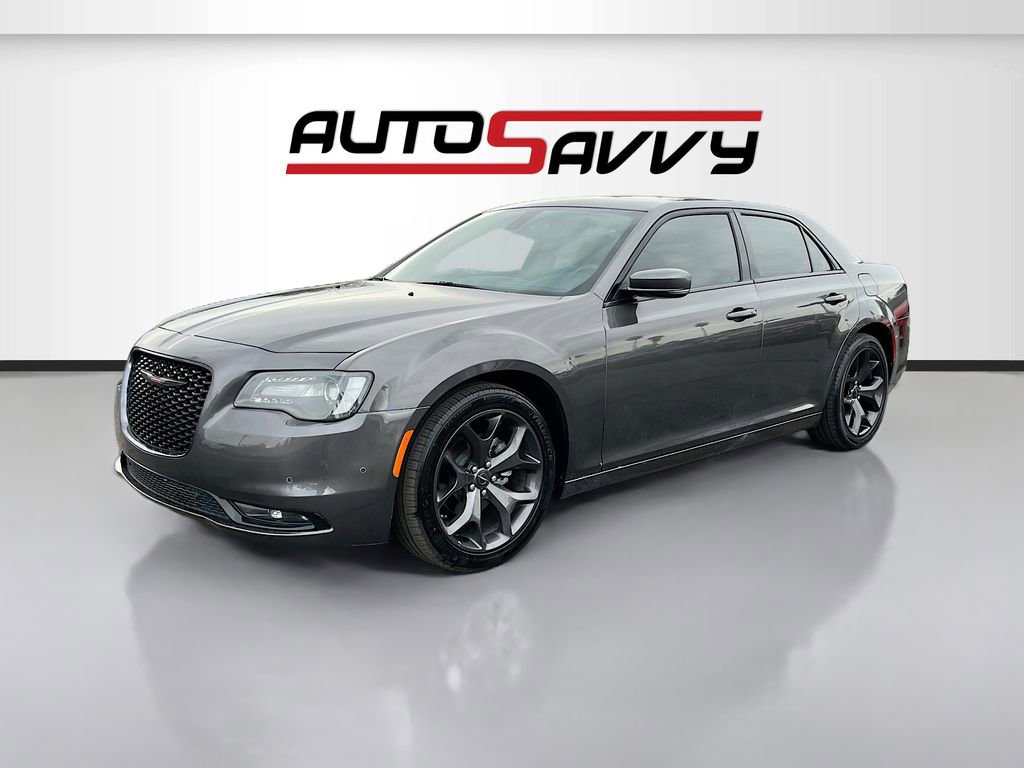 Used 2022 Chrysler 300 S w/ Comfort Group image 3