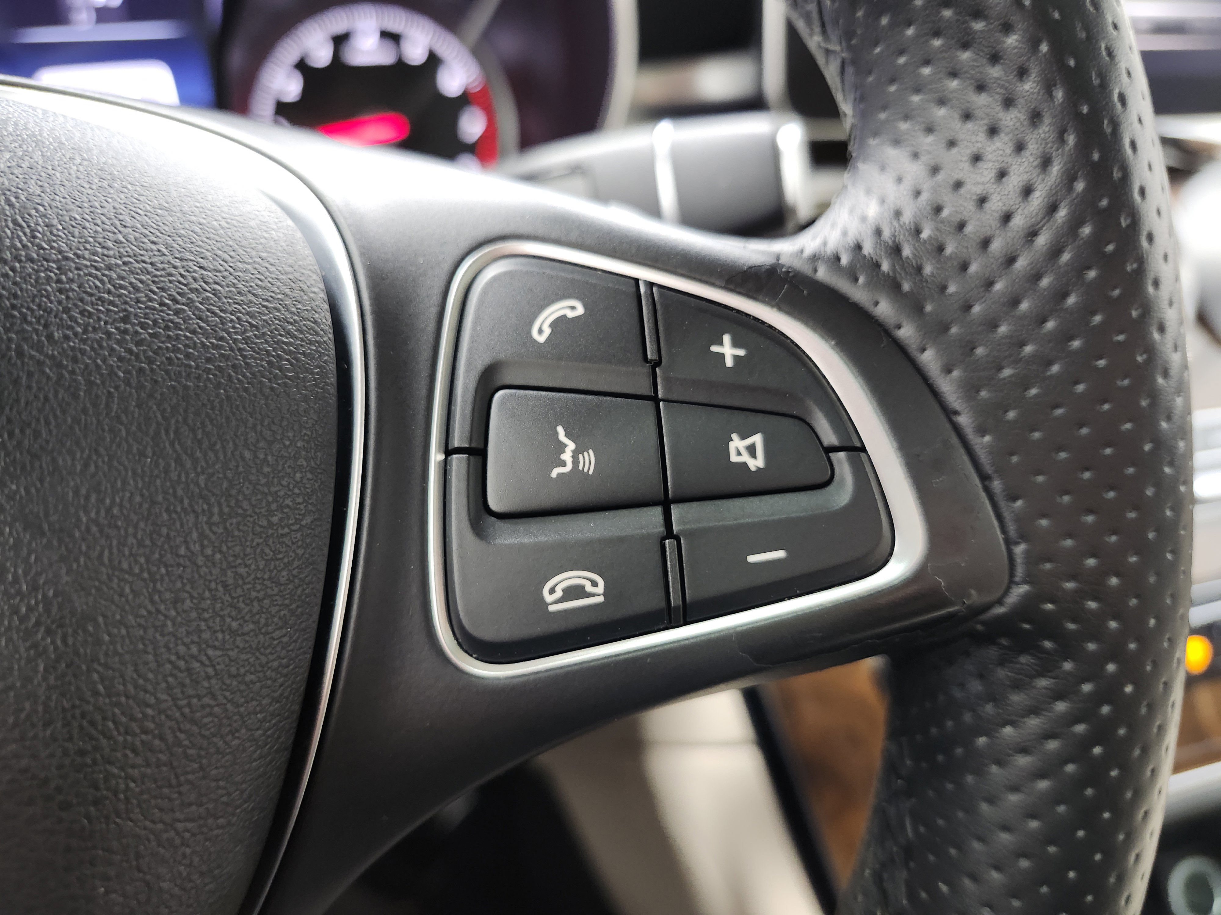 Used 2016 Mercedes-Benz GLC 300 4MATIC image 36