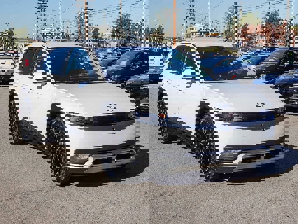 Used 2024 Hyundai Ioniq 5 SE image 3