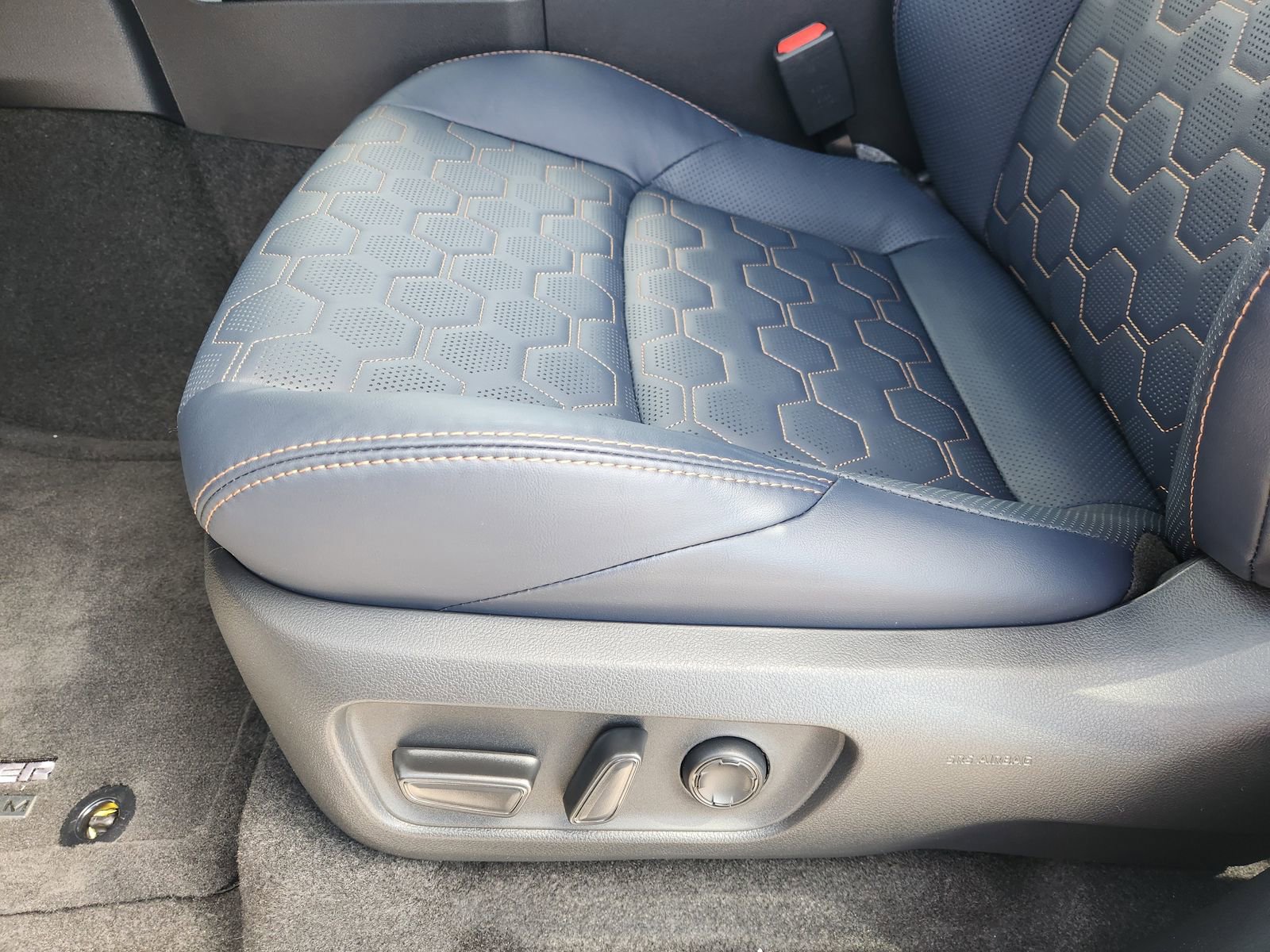 New 2026 Toyota 4Runner Platinum image 23