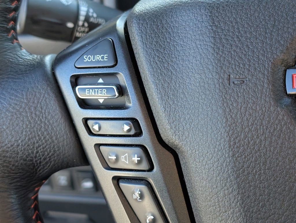 Used 2024 Nissan Titan PRO-4X w/ Pro-4x Convenience Package image 27