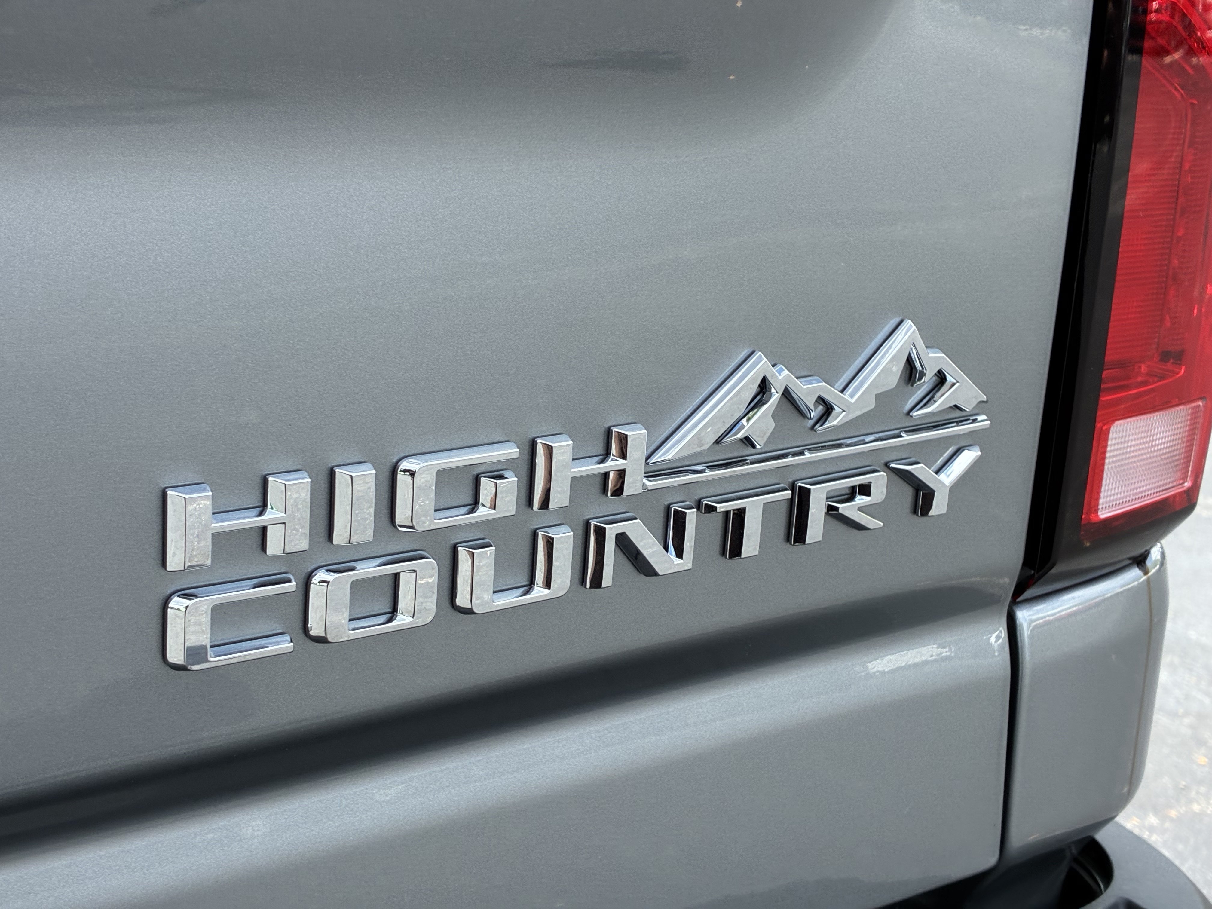 New 2026 Chevrolet Silverado 3500 High Country w/ High Country Premium Package AWD/4WD image 13