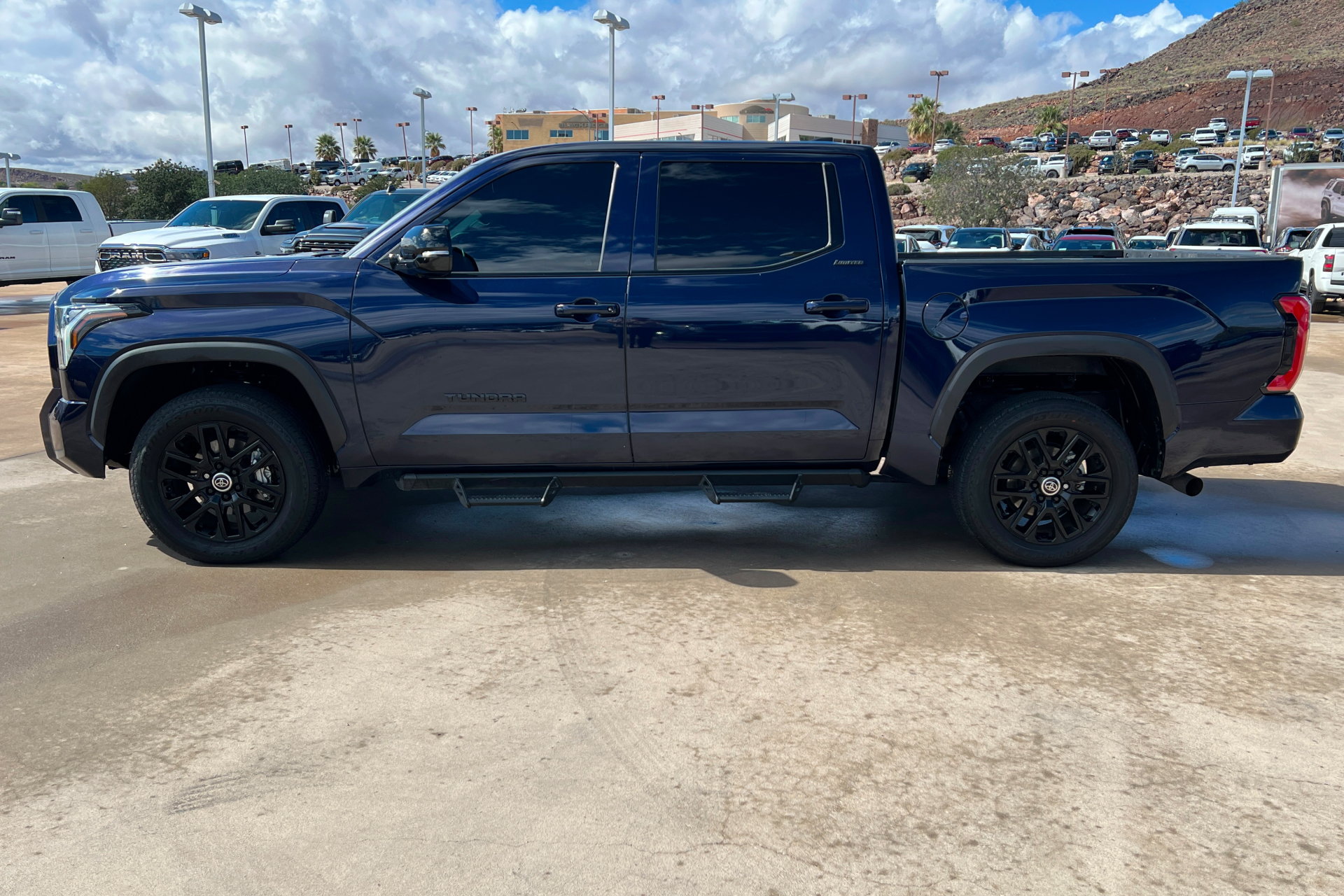 Used 2024 Toyota Tundra Limited AWD/4WD image 2