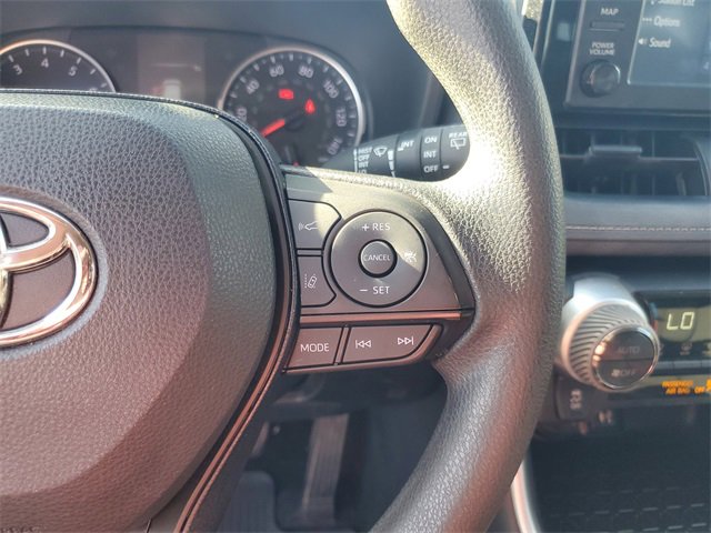 Used 2019 Toyota RAV4 XLE image 18