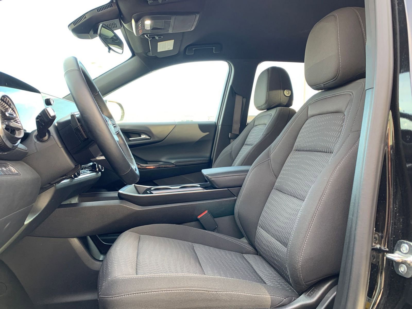 Used 2025 Chevrolet Equinox LT image 25