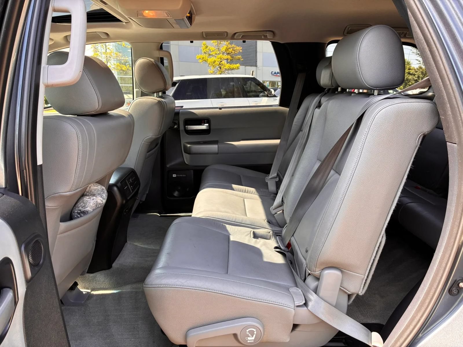 Used 2010 Toyota Sequoia Limited AWD/4WD image 27