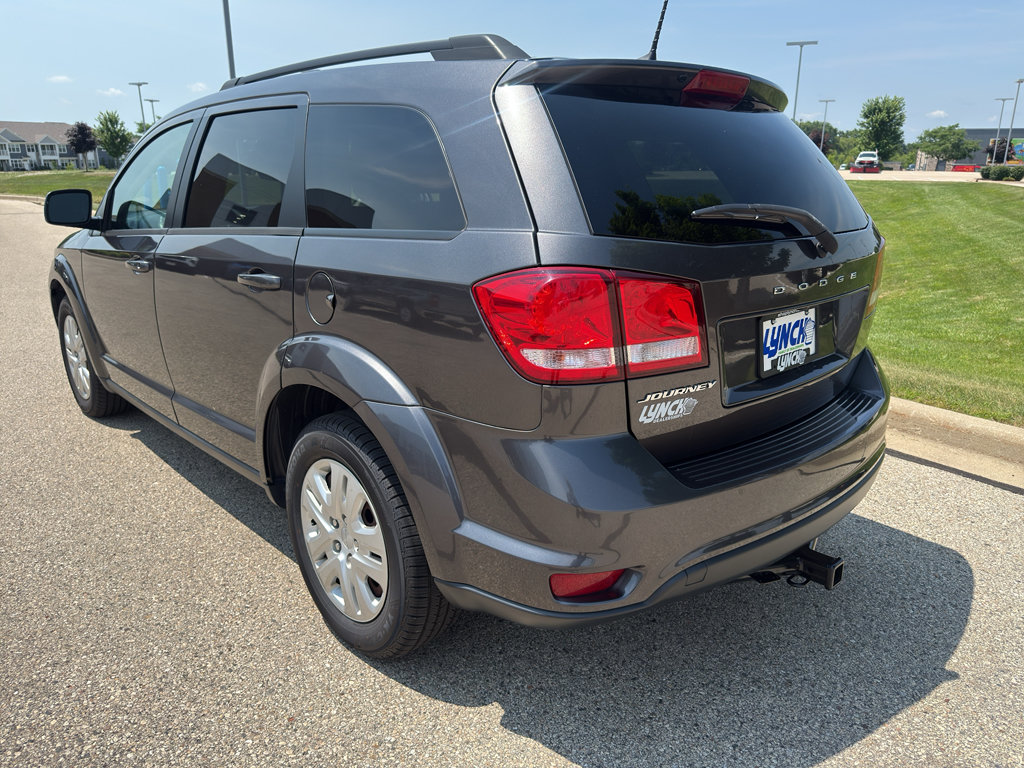 Used 2019 Dodge Journey SE w/ Premium Group FWD image 3