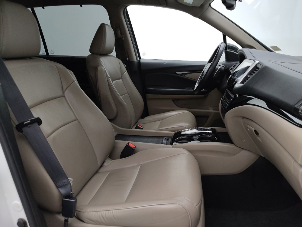 Used 2018 Honda Pilot Touring image 21