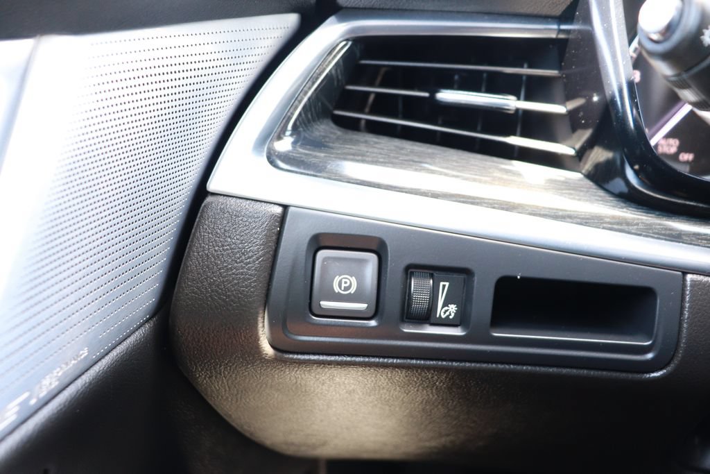 Used 2023 Cadillac XT5 Premium Luxury FWD image 24