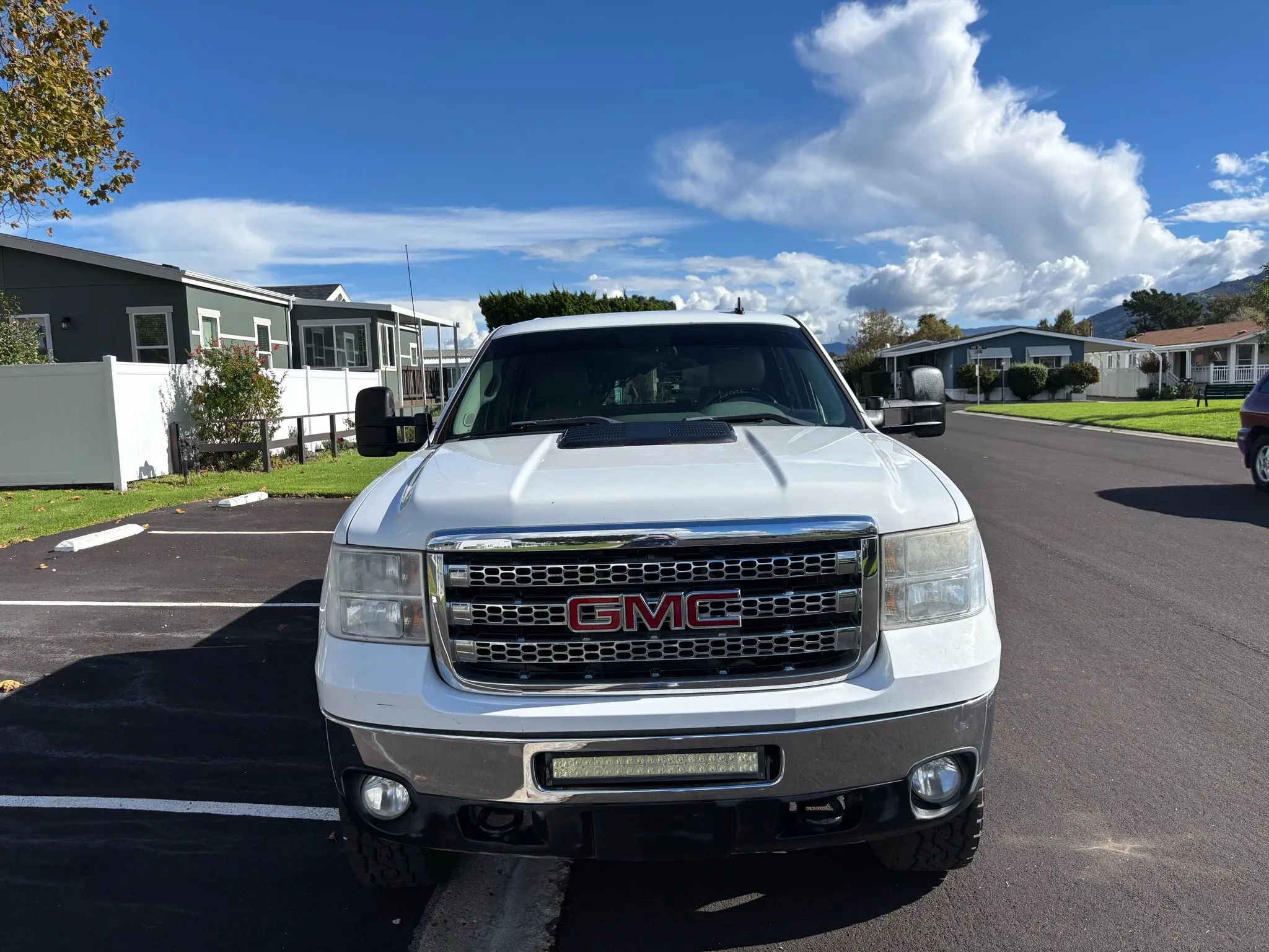 Used 2014 GMC Sierra 2500 SLE w/ SLE Preferred Package image 6