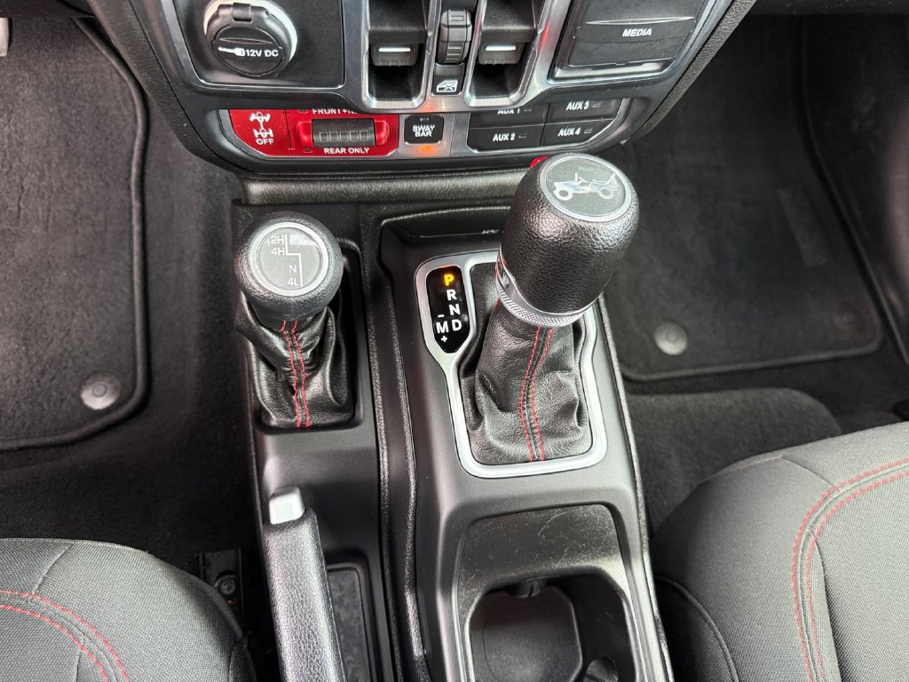 Used 2018 Jeep Wrangler Unlimited Rubicon AWD/4WD image 22