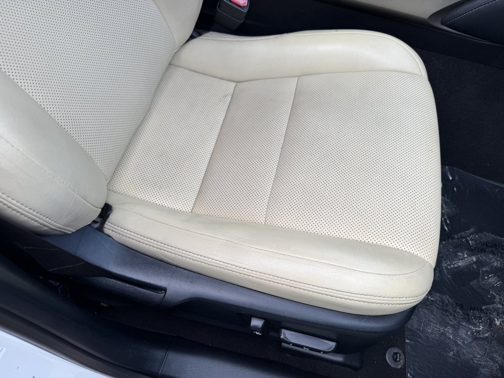 Used 2016 Lexus IS 350 w/ Premium Package RWD image 23
