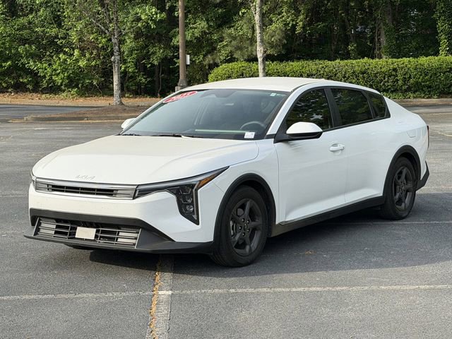 Certified 2025 Kia K4 LXS image 2