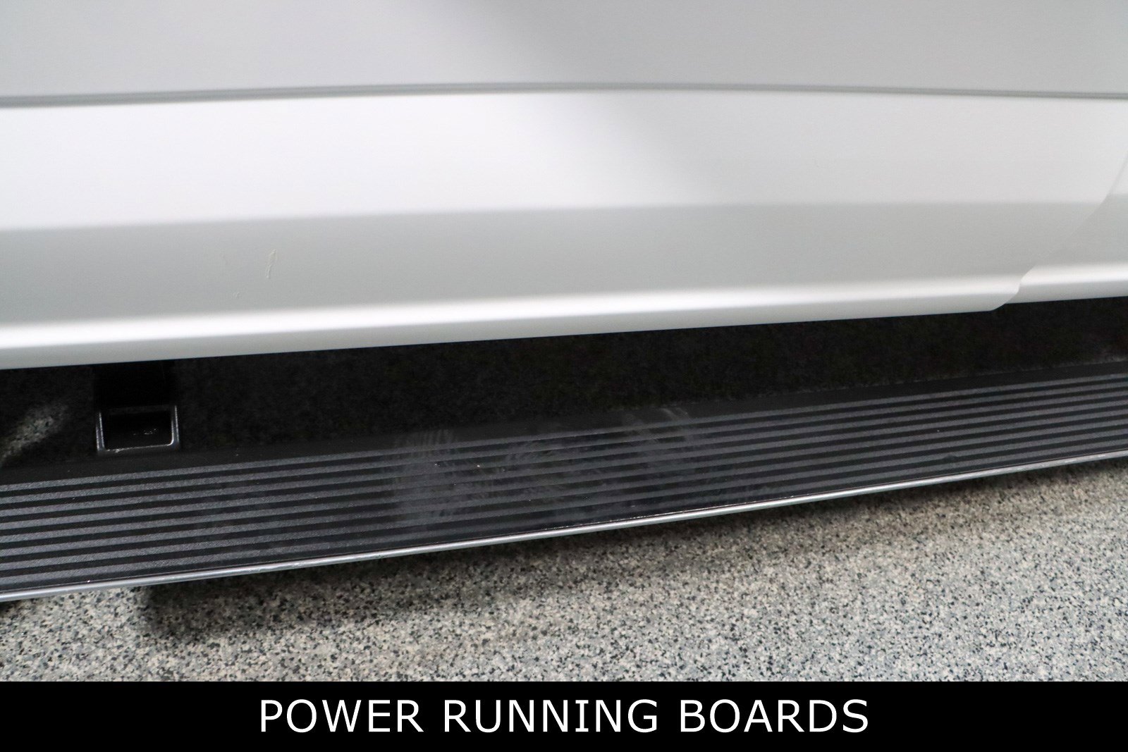 Used 2024 Ford F250 Platinum w/ FX4 Off-Road Package image 12