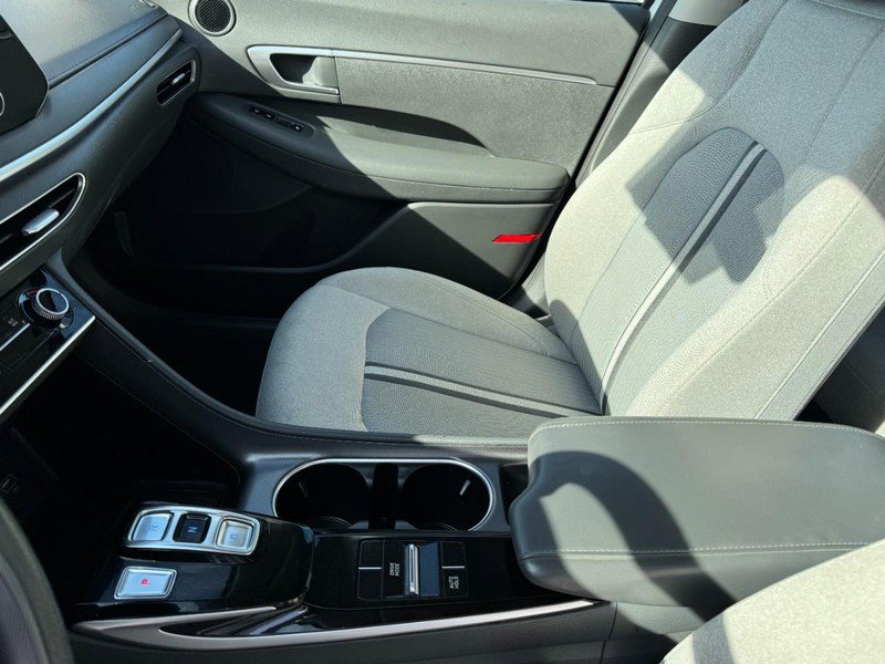 Used 2021 Hyundai Sonata SE w/ Cargo Package image 13