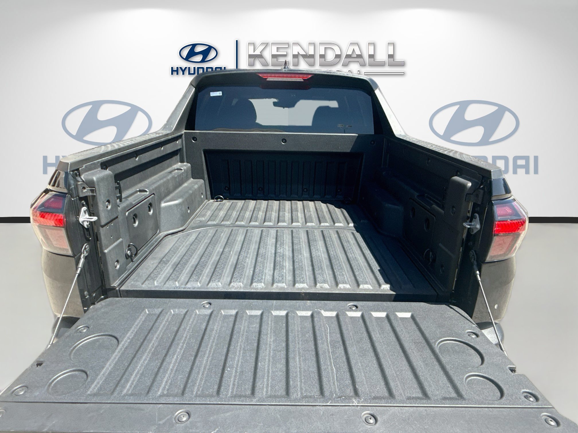 Used 2024 Hyundai Santa Cruz SE FWD image 23