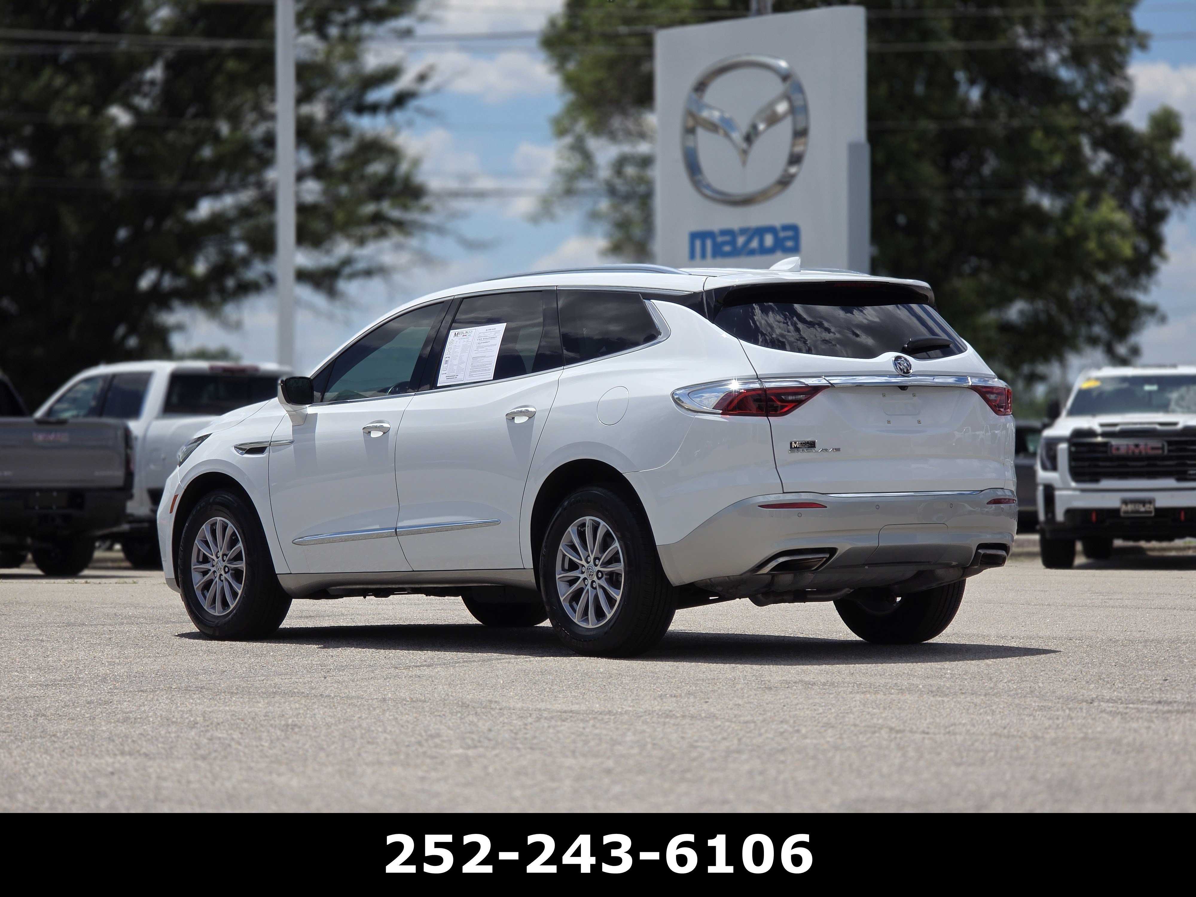 Used 2023 Buick Enclave Essence FWD image 5