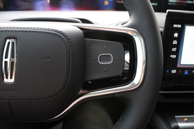 New 2026 Lincoln Nautilus Reserve AWD/4WD image 44