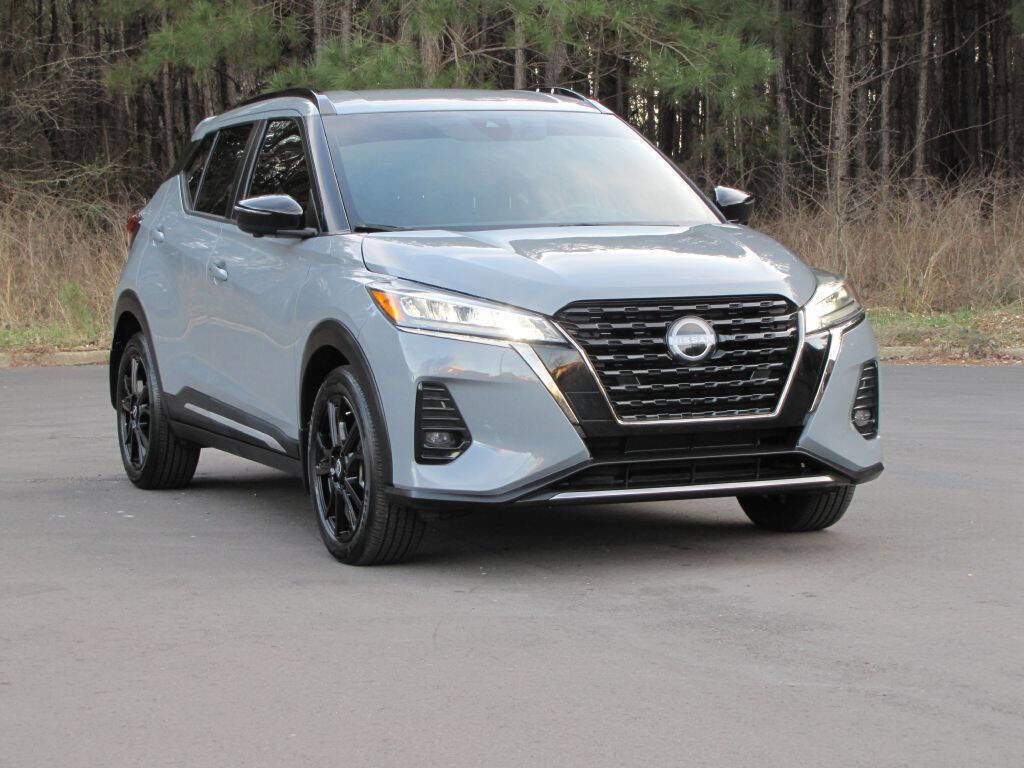 Used 2024 Nissan Kicks SR image 8