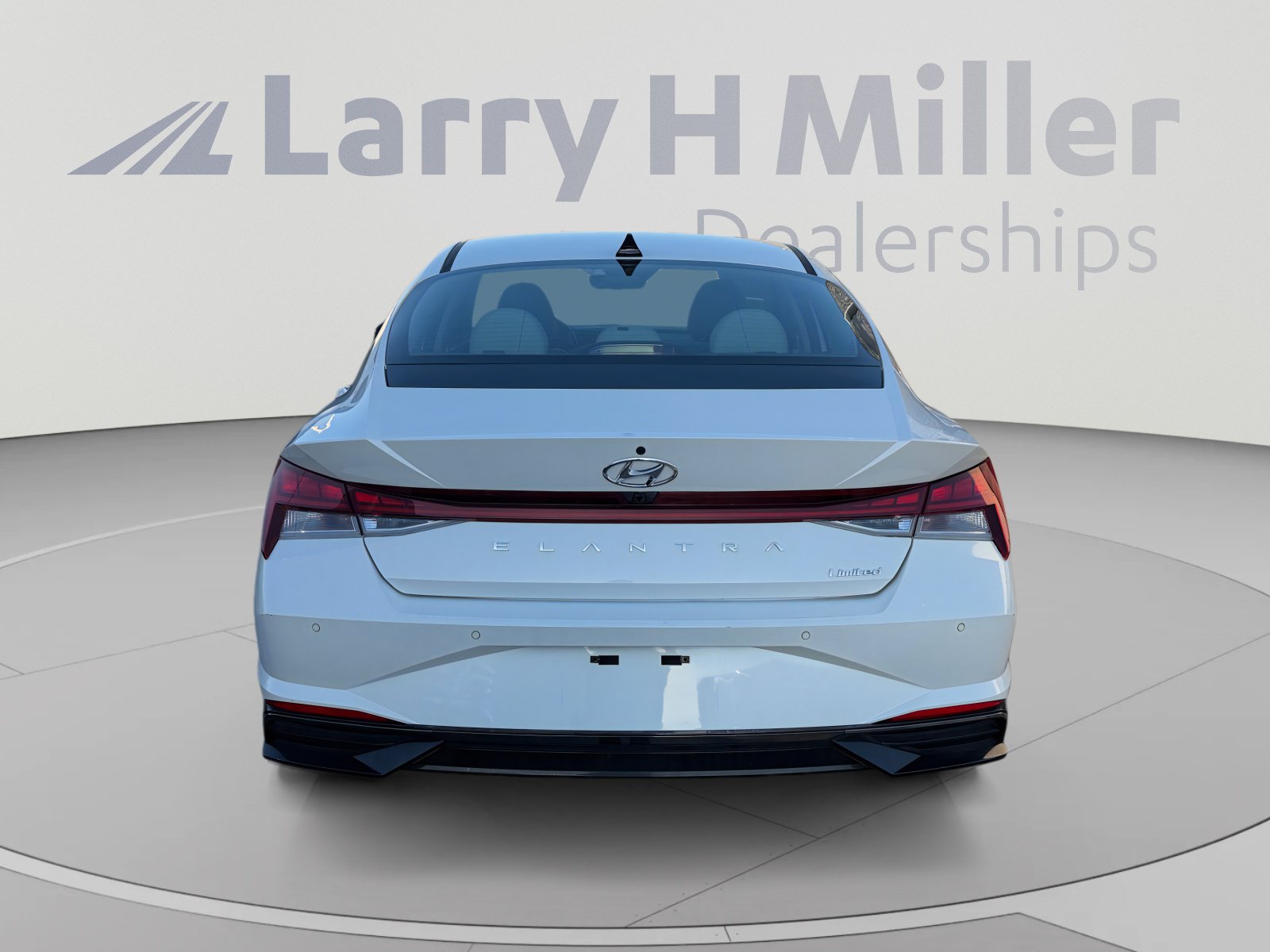 Used 2021 Hyundai Elantra Limited w/ Cargo Package FWD image 4