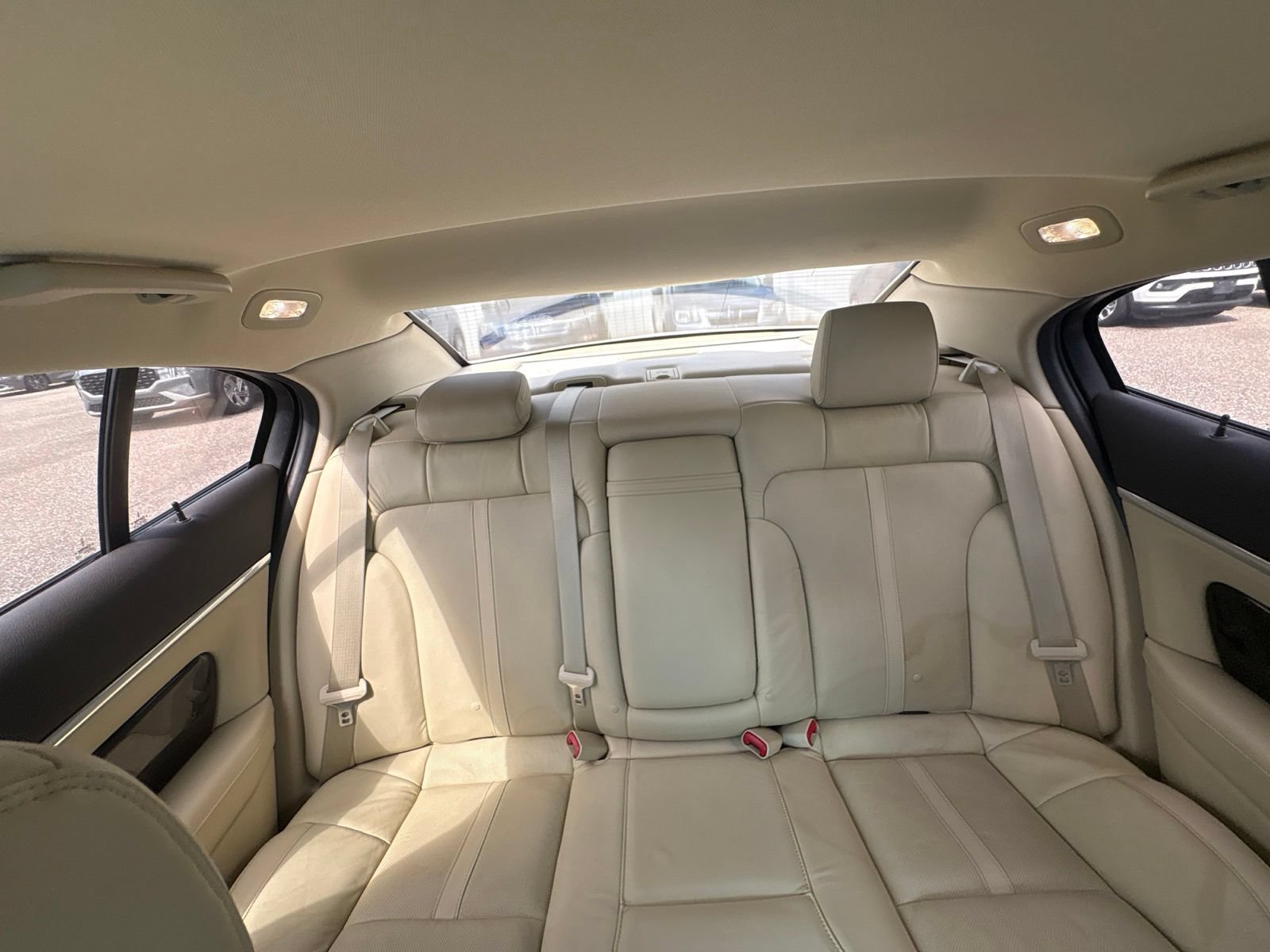 Used 2015 Lincoln MKS w/ Equipment Group 101A FWD image 20