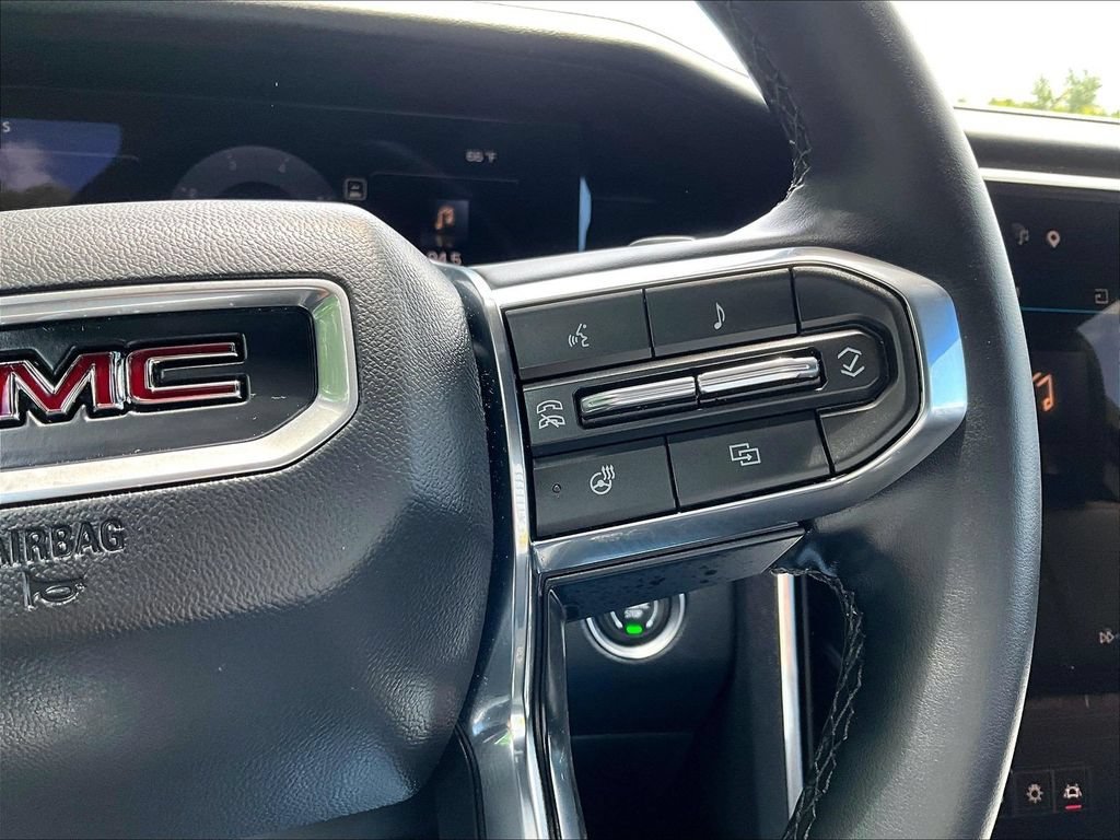 Used 2026 GMC Acadia Elevation w/ Elevation Premium Package AWD/4WD image 24