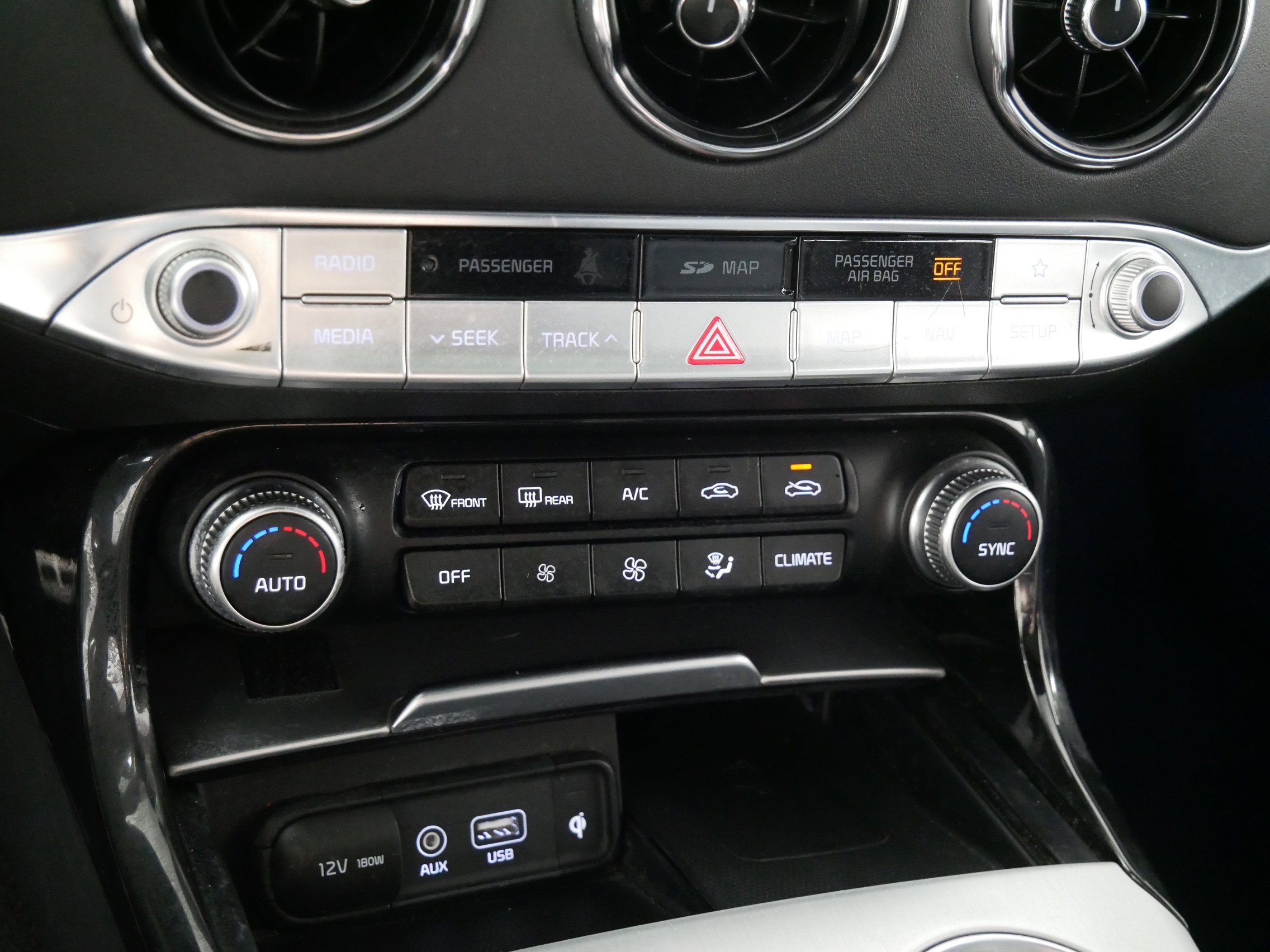 Used 2020 Kia Stinger GT2 image 23