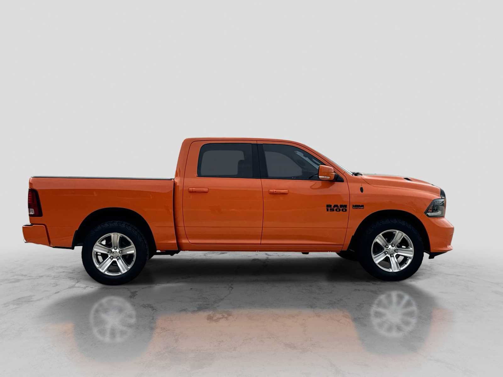 Used 2015 RAM 1500 Sport w/ Ignition Orange Sport Package AWD/4WD image 7
