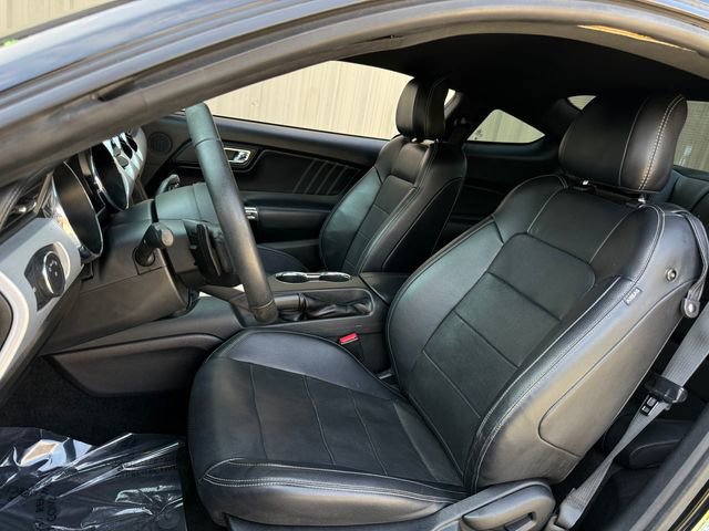 Used 2017 Ford Mustang Premium image 13