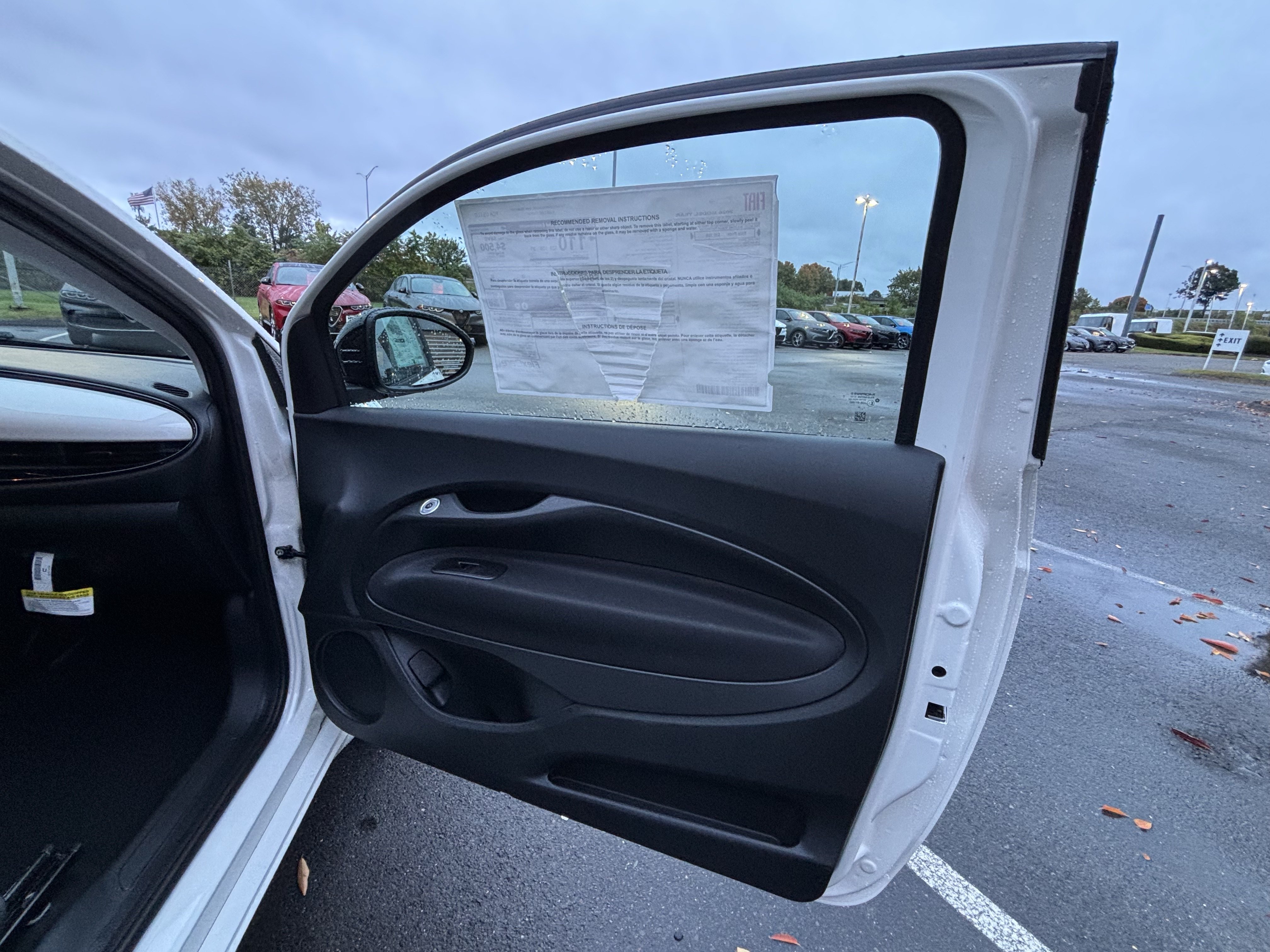 New 2026 FIAT 500 e FWD image 32
