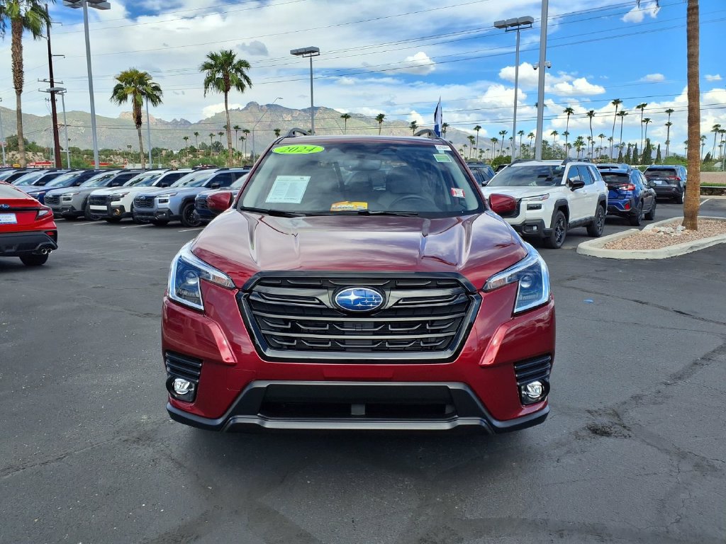 Used 2024 Subaru Forester Premium AWD/4WD image 8