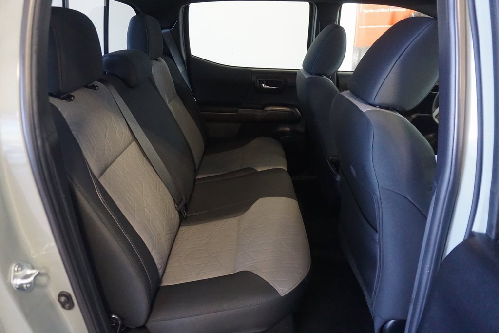 Used 2023 Toyota Tacoma TRD Off-Road image 21