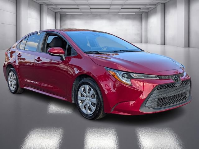 Used 2022 Toyota Corolla LE image 3