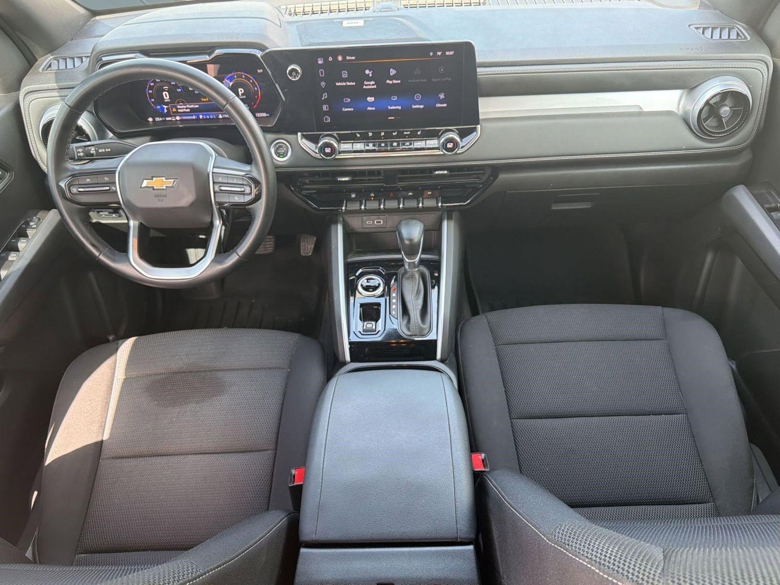 Used 2024 Chevrolet Colorado LT w/ LT Convenience Package II AWD/4WD image 15