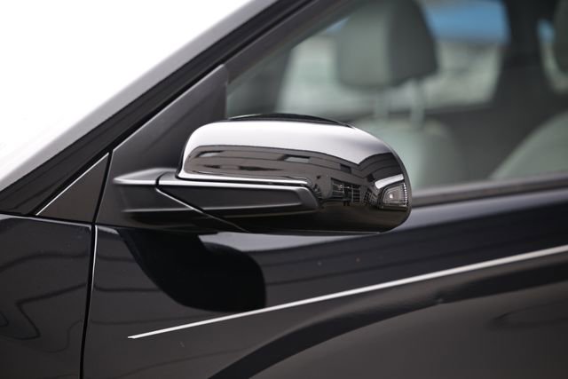 Used 2023 Hyundai Kona Limited image 12