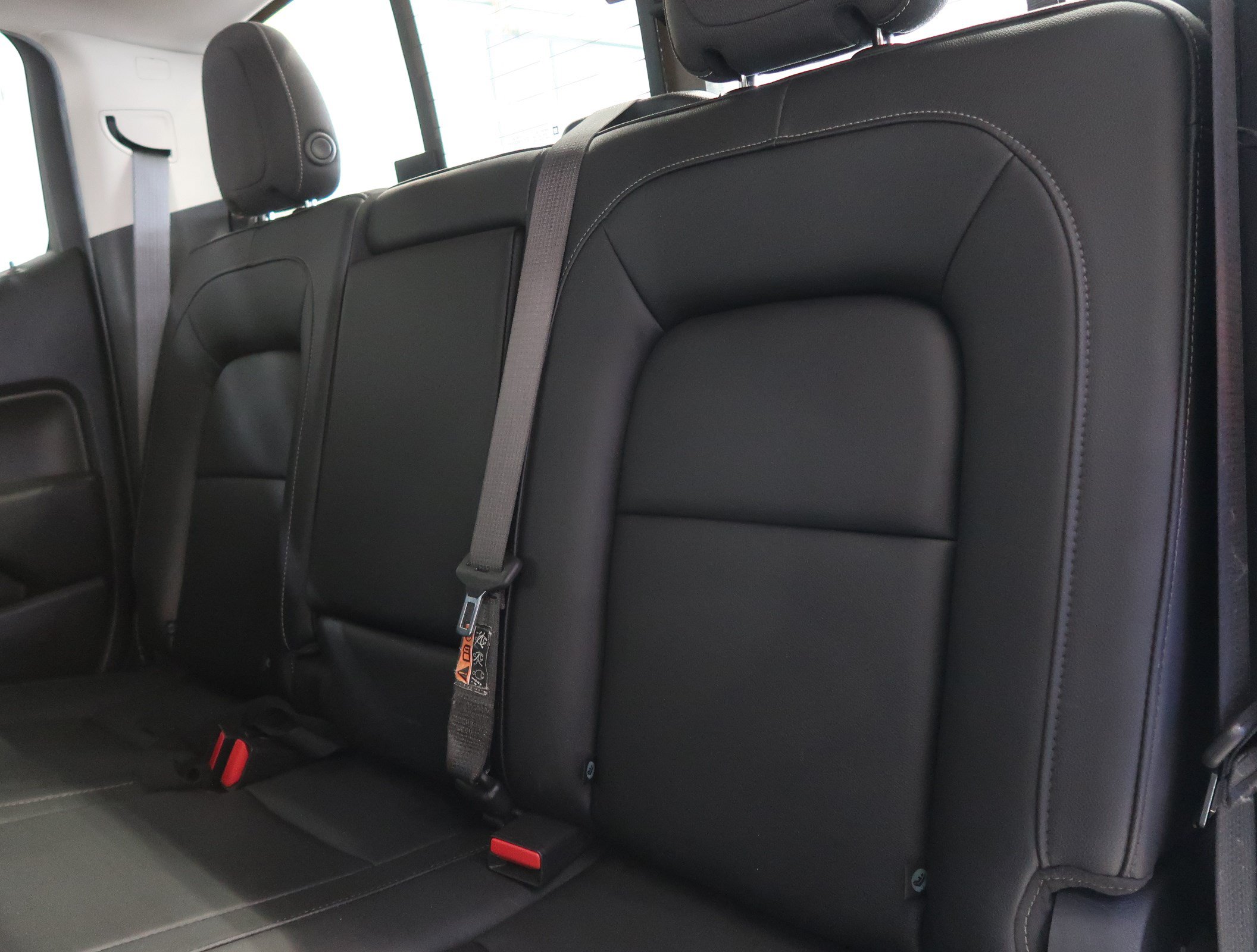 Used 2019 Chevrolet Colorado LT w/ Luxury Package, Chrome AWD/4WD image 32