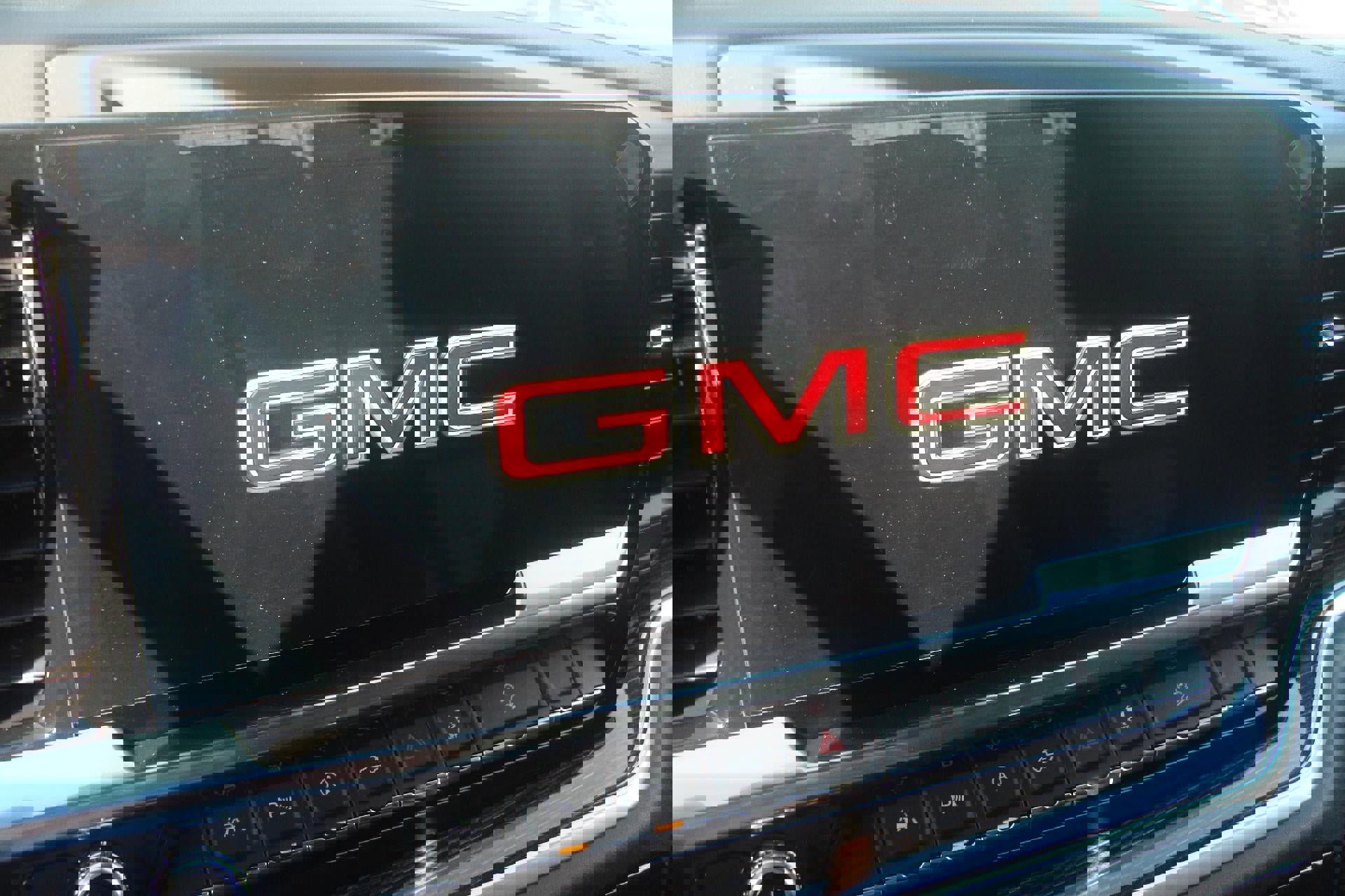 New 2026 GMC Sierra 1500 SLE w/ X31 Off-Road Package image 14