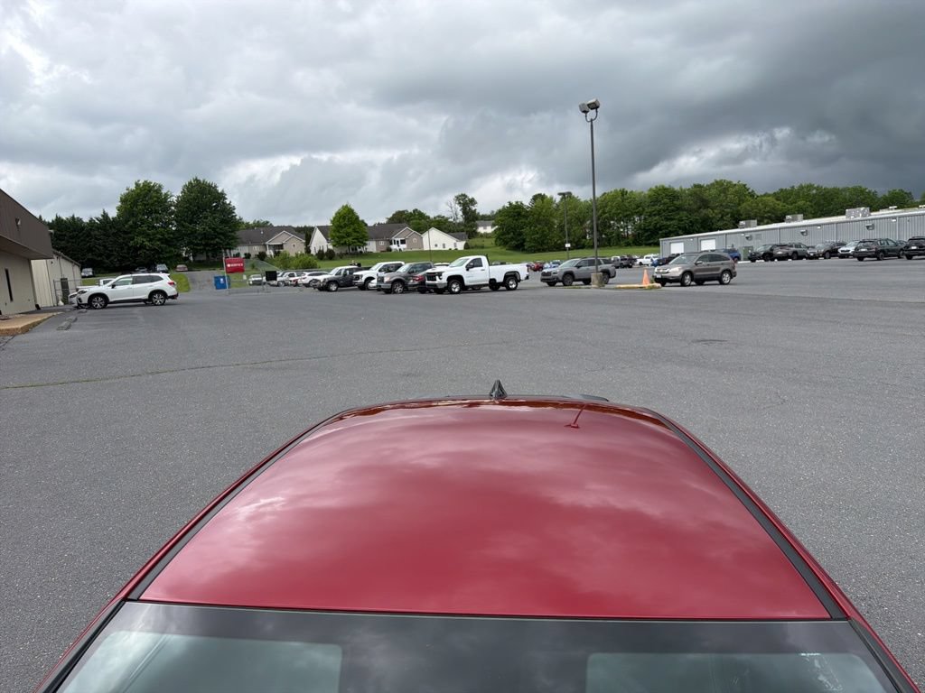 Used 2025 Hyundai Elantra N FWD image 9