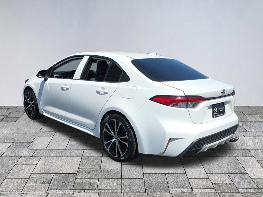 Used 2021 Toyota Corolla LE FWD image 5
