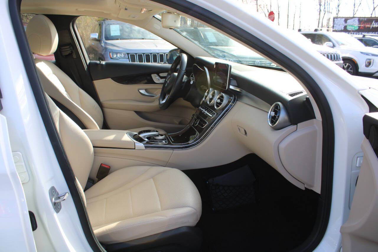 Used 2016 Mercedes-Benz C 300 4MATIC Sedan image 30
