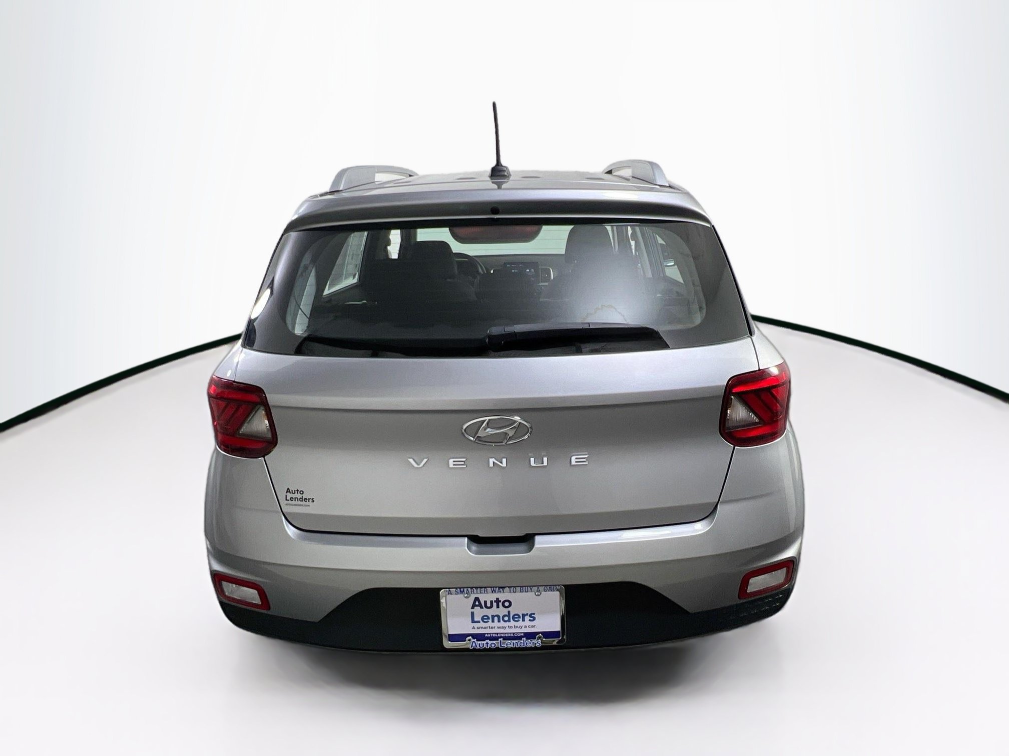 Used 2024 Hyundai Venue SEL FWD image 6