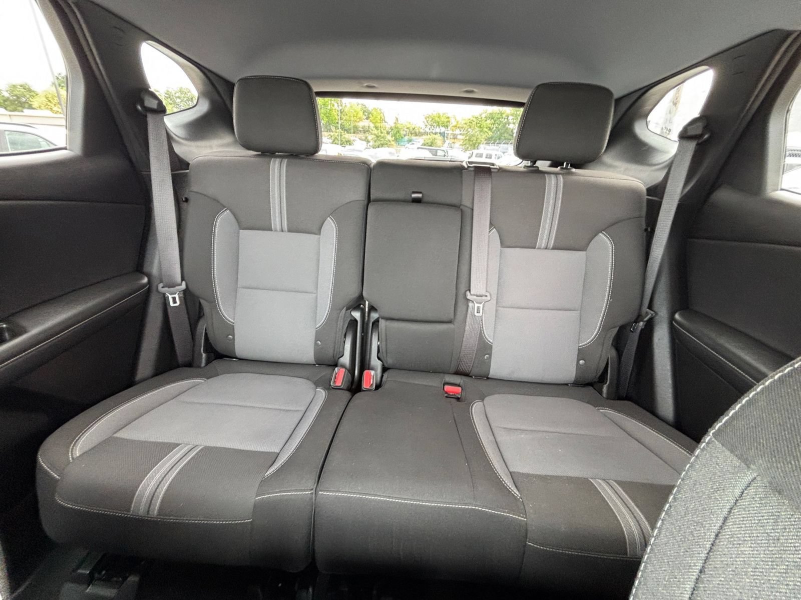 Used 2025 Chevrolet Blazer LT FWD image 39